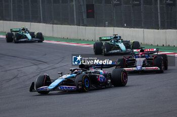 27/10/2024 - 10 GASLY Pierre (fra), Alpine F1 Team A524, 40 LAWSON Liam (nzl), Visa Cash App RB F1 Team VCARB 01, action during the Formula 1 Gran Premio de la Ciudad de Mexico 2024, 20th round of the 2024 Formula One World Championship from October 25 to 27, 2024 on the Autodromo Hermanos Rodriguez, in Mexico City, Mexico - F1 - MEXICO CITY GRAND PRIX 2024 - FORMULA 1 - MOTORI