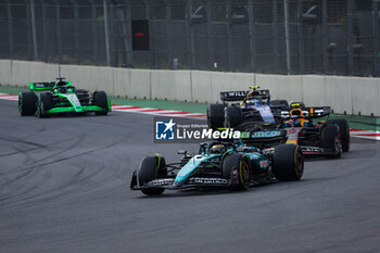 27/10/2024 - 14 ALONSO Fernando (spa), Aston Martin F1 Team AMR24, 11 PEREZ Sergio (mex), Red Bull Racing RB20, action during the Formula 1 Gran Premio de la Ciudad de Mexico 2024, 20th round of the 2024 Formula One World Championship from October 25 to 27, 2024 on the Autodromo Hermanos Rodriguez, in Mexico City, Mexico - F1 - MEXICO CITY GRAND PRIX 2024 - FORMULA 1 - MOTORI