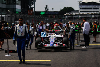 27/10/2024 - 22 TSUNODA Yuki (jap), Visa Cash App RB F1 Team VCARB 01, starting grid during the Formula 1 Gran Premio de la Ciudad de Mexico 2024, 20th round of the 2024 Formula One World Championship from October 25 to 27, 2024 on the Autodromo Hermanos Rodriguez, in Mexico City, Mexico - F1 - MEXICO CITY GRAND PRIX 2024 - FORMULA 1 - MOTORI