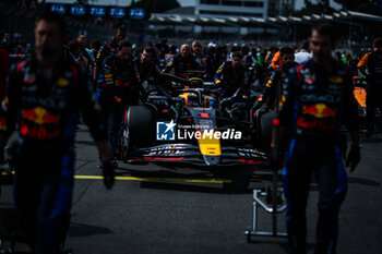 27/10/2024 - 01 VERSTAPPEN Max (nld), Red Bull Racing RB20, starting grid during the Formula 1 Gran Premio de la Ciudad de Mexico 2024, 20th round of the 2024 Formula One World Championship from October 25 to 27, 2024 on the Autodromo Hermanos Rodriguez, in Mexico City, Mexico - F1 - MEXICO CITY GRAND PRIX 2024 - FORMULA 1 - MOTORI