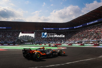 27/10/2024 - 04 NORRIS Lando (gbr), McLaren F1 Team MCL38, action during the Formula 1 Gran Premio de la Ciudad de Mexico 2024, 20th round of the 2024 Formula One World Championship from October 25 to 27, 2024 on the Autodromo Hermanos Rodriguez, in Mexico City, Mexico - F1 - MEXICO CITY GRAND PRIX 2024 - FORMULA 1 - MOTORI