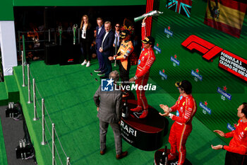 2024-10-28 - SAINZ Carlos (spa), Scuderia Ferrari SF-24, portrait podium celebration during the Formula 1 Gran Premio de la Ciudad de Mexico 2024, 20th round of the 2024 Formula One World Championship from October 25 to 27, 2024 on the Autodromo Hermanos Rodriguez, in Mexico City, Mexico - F1 - MEXICO CITY GRAND PRIX 2024 - FORMULA 1 - MOTORS