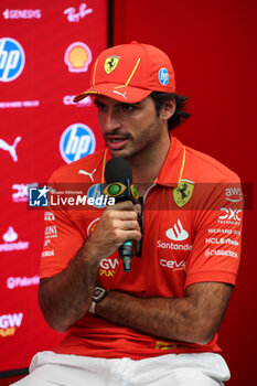 31/10/2024 - SAINZ Carlos (spa), Scuderia Ferrari SF-24, portrait during the Formula 1 Grande Premio de Sao Paulo 2024, 21th round of the 2024 Formula One World Championship from November 1 to 3, 2024 on the Interlagos Circuit, in Sao Paulo, Brazil - F1 - SAO PAULO GRAND PRIX 2024 - FORMULA 1 - MOTORI