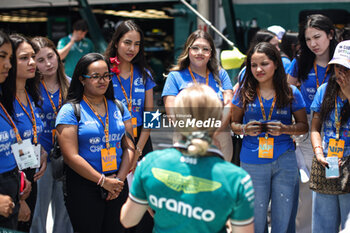 31/10/2024 - FIA Girls on track during the Formula 1 Grande Premio de Sao Paulo 2024, 21th round of the 2024 Formula One World Championship from November 1 to 3, 2024 on the Interlagos Circuit, in Sao Paulo, Brazil - F1 - SAO PAULO GRAND PRIX 2024 - FORMULA 1 - MOTORI