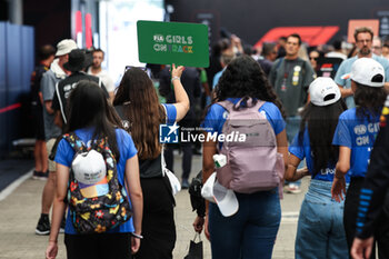 31/10/2024 - FIA Girls on track during the Formula 1 Grande Premio de Sao Paulo 2024, 21th round of the 2024 Formula One World Championship from November 1 to 3, 2024 on the Interlagos Circuit, in Sao Paulo, Brazil - F1 - SAO PAULO GRAND PRIX 2024 - FORMULA 1 - MOTORI