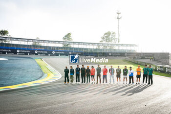 31/10/2024 - All drivers paying tribute to Ayrton Senna, with Sebastian Vettel, during the Formula 1 Grande Premio de Sao Paulo 2024, 21th round of the 2024 Formula One World Championship from November 1 to 3, 2024 on the Interlagos Circuit, in Sao Paulo, Brazil - F1 - SAO PAULO GRAND PRIX 2024 - FORMULA 1 - MOTORI