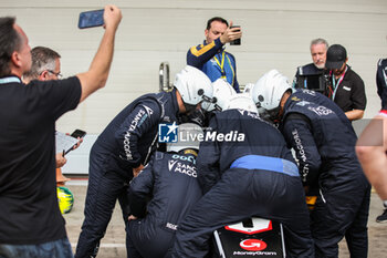 31/10/2024 - FIA extrication marshall, commissaire de piste, marshal, marshalls, marshals during the Formula 1 Grande Premio de Sao Paulo 2024, 21th round of the 2024 Formula One World Championship from November 1 to 3, 2024 on the Interlagos Circuit, in Sao Paulo, Brazil - F1 - SAO PAULO GRAND PRIX 2024 - FORMULA 1 - MOTORI