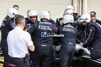 31/10/2024 - FIA extrication marshall, commissaire de piste, marshal, marshalls, marshals during the Formula 1 Grande Premio de Sao Paulo 2024, 21th round of the 2024 Formula One World Championship from November 1 to 3, 2024 on the Interlagos Circuit, in Sao Paulo, Brazil - F1 - SAO PAULO GRAND PRIX 2024 - FORMULA 1 - MOTORI