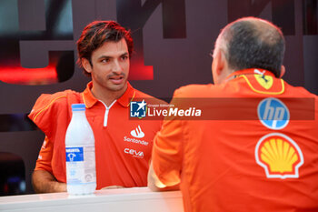 02/11/2024 - Carlos Sainz Jr. (ESP) - Scuderia Ferrari - Ferrari SF-24 - Ferrari  Frederic Vasseur (FRA) - Scuderia Ferrari F1 Team Principal  during Qualify session of the Formula 1 Lenovo Grande Premio de Sao Paulo 2024, scheduled to take place at Interlagos Circuit, San Paolo, Brasil, BRA  Nov 1st-3rd, 2024 - FORMULA 1 LENOVO GRANDE PREMIO DE SAO PAULO 2024 - QUALIFYING - FORMULA 1 - MOTORI