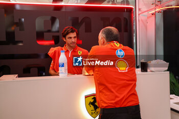 02/11/2024 - Carlos Sainz Jr. (ESP) - Scuderia Ferrari - Ferrari SF-24 - Ferrari  Frederic Vasseur (FRA) - Scuderia Ferrari F1 Team Principal  during Qualify session of the Formula 1 Lenovo Grande Premio de Sao Paulo 2024, scheduled to take place at Interlagos Circuit, San Paolo, Brasil, BRA  Nov 1st-3rd, 2024 - FORMULA 1 LENOVO GRANDE PREMIO DE SAO PAULO 2024 - QUALIFYING - FORMULA 1 - MOTORI