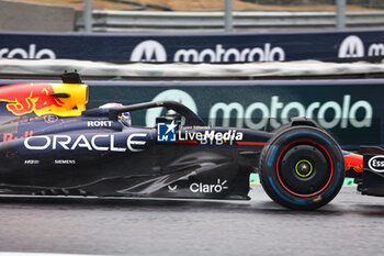 02/11/2024 - Max Verstappen (NED) - Oracle Red Bull Racing - Red Bull RB20 - Honda RBPT  during Qualify session of the Formula 1 Lenovo Grande Premio de Sao Paulo 2024, scheduled to take place at Interlagos Circuit, San Paolo, Brasil, BRA  Nov 1st-3rd, 2024 - FORMULA 1 LENOVO GRANDE PREMIO DE SAO PAULO 2024 - QUALIFYING - FORMULA 1 - MOTORI