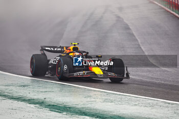 02/11/2024 - Sergio Perez (MEX) - Oracle Red Bull Racing - Red Bull RB20 - Honda RBPT during Qualify session of the Formula 1 Lenovo Grande Premio de Sao Paulo 2024, scheduled to take place at Interlagos Circuit, San Paolo, Brasil, BRA  Nov 1st-3rd, 2024 - FORMULA 1 LENOVO GRANDE PREMIO DE SAO PAULO 2024 - QUALIFYING - FORMULA 1 - MOTORI