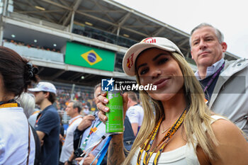 2024-11-03 - Leticia Buffoni (BRA) Skater, on the grid during the race of Formula 1 Lenovo Grande Premio de Sao Paulo 2024, scheduled to take place at Interlagos Circuit, San Paolo, Brasil, BRA  Nov 1st-3rd, 2024 - FORMULA 1 LENOVO GRANDE PREMIO DE SAO PAULO 2024 - RACE - FORMULA 1 - MOTORS