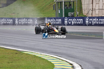 2024-11-03 - Max Verstappen (NED) - Oracle Red Bull Racing - Red Bull RB20 - Honda RBPT  during the Formula 1 Lenovo Grande Premio de Sao Paulo 2024, scheduled to take place at Interlagos Circuit, San Paolo, Brasil, BRA  Nov 1st-3rd, 2024 - FORMULA 1 LENOVO GRANDE PREMIO DE SAO PAULO 2024 - RACE - FORMULA 1 - MOTORS