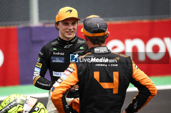 02/11/2024 - PIASTRI Oscar (aus), McLaren F1 Team MCL38, NORRIS Lando (gbr), McLaren F1 Team MCL38, portrait during the Formula 1 Grande Premio de Sao Paulo 2024, 21th round of the 2024 Formula One World Championship from November 1 to 3, 2024 on the Interlagos Circuit, in Sao Paulo, Brazil - F1 - SAO PAULO GRAND PRIX 2024 - FORMULA 1 - MOTORI