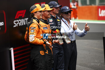 02/11/2024 - NORRIS Lando (gbr), McLaren F1 Team MCL38, PIASTRI Oscar (aus), McLaren F1 Team MCL38, VERSTAPPEN Max (ned), Red Bull Racing RB20, portrait during the Formula 1 Grande Premio de Sao Paulo 2024, 21th round of the 2024 Formula One World Championship from November 1 to 3, 2024 on the Interlagos Circuit, in Sao Paulo, Brazil - F1 - SAO PAULO GRAND PRIX 2024 - FORMULA 1 - MOTORI