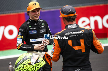 02/11/2024 - PIASTRI Oscar (aus), McLaren F1 Team MCL38, NORRIS Lando (gbr), McLaren F1 Team MCL38, portrait during the Formula 1 Grande Premio de Sao Paulo 2024, 21th round of the 2024 Formula One World Championship from November 1 to 3, 2024 on the Interlagos Circuit, in Sao Paulo, Brazil - F1 - SAO PAULO GRAND PRIX 2024 - FORMULA 1 - MOTORI