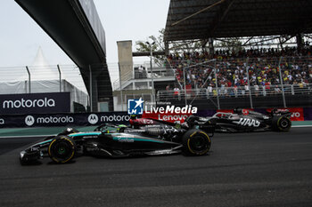 02/11/2024 - 44 HAMILTON Lewis (gbr), Mercedes AMG F1 Team W15, action 50 BEARMAN Ollie (gbr), Haas F1 Team VF-24 Ferrari, action during the Formula 1 Grande Premio de Sao Paulo 2024, 21th round of the 2024 Formula One World Championship from November 1 to 3, 2024 on the Interlagos Circuit, in Sao Paulo, Brazil - F1 - SAO PAULO GRAND PRIX 2024 - FORMULA 1 - MOTORI