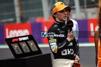 02/11/2024 - PIASTRI Oscar (aus), McLaren F1 Team MCL38, portrait during the Formula 1 Grande Premio de Sao Paulo 2024, 21th round of the 2024 Formula One World Championship from November 1 to 3, 2024 on the Interlagos Circuit, in Sao Paulo, Brazil - F1 - SAO PAULO GRAND PRIX 2024 - FORMULA 1 - MOTORI