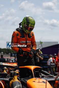 02/11/2024 - NORRIS Lando (gbr), McLaren F1 Team MCL38, portrait during the Formula 1 Grande Premio de Sao Paulo 2024, 21th round of the 2024 Formula One World Championship from November 1 to 3, 2024 on the Interlagos Circuit, in Sao Paulo, Brazil - F1 - SAO PAULO GRAND PRIX 2024 - FORMULA 1 - MOTORI