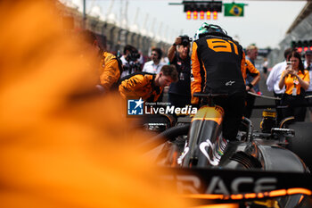 02/11/2024 - PIASTRI Oscar (aus), McLaren F1 Team MCL38, portrait during the Formula 1 Grande Premio de Sao Paulo 2024, 21th round of the 2024 Formula One World Championship from November 1 to 3, 2024 on the Interlagos Circuit, in Sao Paulo, Brazil - F1 - SAO PAULO GRAND PRIX 2024 - FORMULA 1 - MOTORI