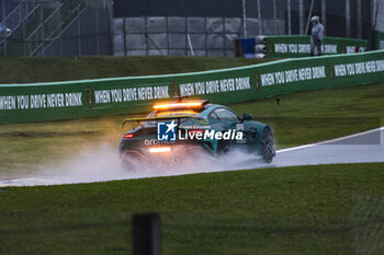 02/11/2024 - FIA Aston Martin Vantage Safety Car, rain, pluie, during the Formula 1 Grande Premio de Sao Paulo 2024, 21th round of the 2024 Formula One World Championship from November 1 to 3, 2024 on the Interlagos Circuit, in Sao Paulo, Brazil - F1 - SAO PAULO GRAND PRIX 2024 - FORMULA 1 - MOTORI