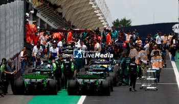 02/11/2024 - parc ferme Stake F1 Team Kick Sauber, Aston Martin F1 Team, ambiance during the Formula 1 Grande Premio de Sao Paulo 2024, 21th round of the 2024 Formula One World Championship from November 1 to 3, 2024 on the Interlagos Circuit, in Sao Paulo, Brazil - F1 - SAO PAULO GRAND PRIX 2024 - FORMULA 1 - MOTORI