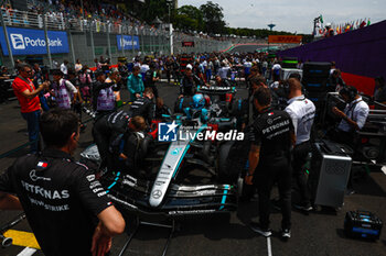 02/11/2024 - RUSSELL George (gbr), Mercedes AMG F1 Team W15, portrait starting grid during the Formula 1 Grande Premio de Sao Paulo 2024, 21th round of the 2024 Formula One World Championship from November 1 to 3, 2024 on the Interlagos Circuit, in Sao Paulo, Brazil - F1 - SAO PAULO GRAND PRIX 2024 - FORMULA 1 - MOTORI