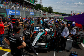 02/11/2024 - RUSSELL George (gbr), Mercedes AMG F1 Team W15, portrait starting grid during the Formula 1 Grande Premio de Sao Paulo 2024, 21th round of the 2024 Formula One World Championship from November 1 to 3, 2024 on the Interlagos Circuit, in Sao Paulo, Brazil - F1 - SAO PAULO GRAND PRIX 2024 - FORMULA 1 - MOTORI