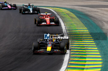 02/11/2024 - 01 VERSTAPPEN Max (nld), Red Bull Racing RB20, action 16 LECLERC Charles (mco), Scuderia Ferrari SF-24, action during the Formula 1 Grande Premio de Sao Paulo 2024, 21th round of the 2024 Formula One World Championship from November 1 to 3, 2024 on the Interlagos Circuit, in Sao Paulo, Brazil - F1 - SAO PAULO GRAND PRIX 2024 - FORMULA 1 - MOTORI