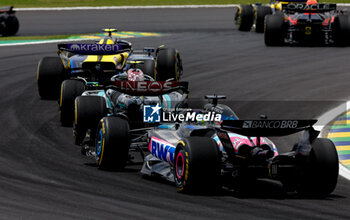 02/11/2024 - 10 GASLY Pierre (fra), Alpine F1 Team A524, action 44 HAMILTON Lewis (gbr), Mercedes AMG F1 Team W15, action during the Formula 1 Grande Premio de Sao Paulo 2024, 21th round of the 2024 Formula One World Championship from November 1 to 3, 2024 on the Interlagos Circuit, in Sao Paulo, Brazil - F1 - SAO PAULO GRAND PRIX 2024 - FORMULA 1 - MOTORI