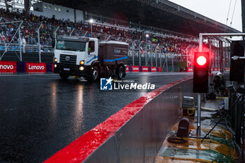 02/11/2024 - rain, pluie, illustration, pitlane closed during the Formula 1 Grande Premio de Sao Paulo 2024, 21th round of the 2024 Formula One World Championship from November 1 to 3, 2024 on the Interlagos Circuit, in Sao Paulo, Brazil - F1 - SAO PAULO GRAND PRIX 2024 - FORMULA 1 - MOTORI