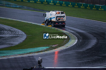 02/11/2024 - rain, pluie, illustration, during the Formula 1 Grande Premio de Sao Paulo 2024, 21th round of the 2024 Formula One World Championship from November 1 to 3, 2024 on the Interlagos Circuit, in Sao Paulo, Brazil - F1 - SAO PAULO GRAND PRIX 2024 - FORMULA 1 - MOTORI