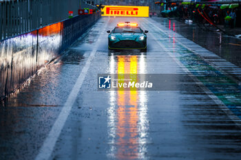 02/11/2024 - FIA Aston Martin Vantage Safety Car, rain, pluie, illustration pitlane, Pirelli during the Formula 1 Grande Premio de Sao Paulo 2024, 21th round of the 2024 Formula One World Championship from November 1 to 3, 2024 on the Interlagos Circuit, in Sao Paulo, Brazil - F1 - SAO PAULO GRAND PRIX 2024 - FORMULA 1 - MOTORI