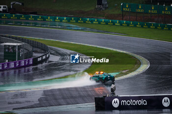 02/11/2024 - FIA Aston Martin Vantage Safety Car, rain, pluie, illustration, during the Formula 1 Grande Premio de Sao Paulo 2024, 21th round of the 2024 Formula One World Championship from November 1 to 3, 2024 on the Interlagos Circuit, in Sao Paulo, Brazil - F1 - SAO PAULO GRAND PRIX 2024 - FORMULA 1 - MOTORI