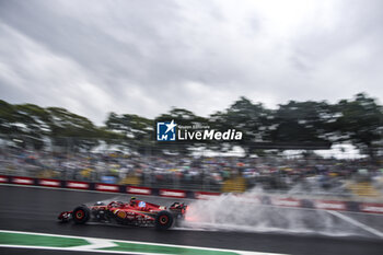 03/11/2024 - 55 SAINZ Carlos (spa), Scuderia Ferrari SF-24, action during the Formula 1 Grande Premio de Sao Paulo 2024, 21th round of the 2024 Formula One World Championship from November 1 to 3, 2024 on the Interlagos Circuit, in Sao Paulo, Brazil - F1 - SAO PAULO GRAND PRIX 2024 - FORMULA 1 - MOTORI