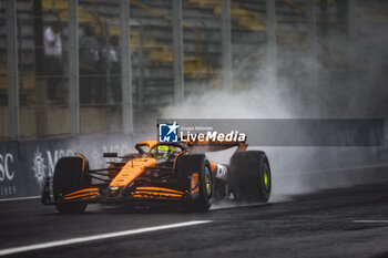 03/11/2024 - 04 NORRIS Lando (gbr), McLaren F1 Team MCL38, action during the Formula 1 Grande Premio de Sao Paulo 2024, 21th round of the 2024 Formula One World Championship from November 1 to 3, 2024 on the Interlagos Circuit, in Sao Paulo, Brazil - F1 - SAO PAULO GRAND PRIX 2024 - FORMULA 1 - MOTORI