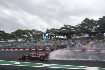 03/11/2024 - 81 PIASTRI Oscar (aus), McLaren F1 Team MCL38, action during the Formula 1 Grande Premio de Sao Paulo 2024, 21th round of the 2024 Formula One World Championship from November 1 to 3, 2024 on the Interlagos Circuit, in Sao Paulo, Brazil - F1 - SAO PAULO GRAND PRIX 2024 - FORMULA 1 - MOTORI