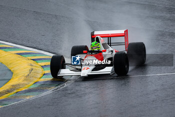 03/11/2024 - Lewis Hamilton driving the McLaren MP4/5B of Ayrton Senna during the Formula 1 Grande Premio de Sao Paulo 2024, 21th round of the 2024 Formula One World Championship from November 1 to 3, 2024 on the Interlagos Circuit, in Sao Paulo, Brazil - F1 - SAO PAULO GRAND PRIX 2024 - FORMULA 1 - MOTORI