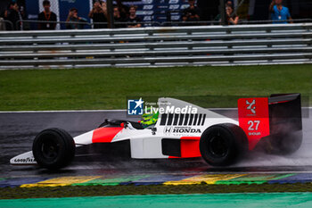 03/11/2024 - Lewis Hamilton driving the McLaren MP4/5B of Ayrton Senna during the Formula 1 Grande Premio de Sao Paulo 2024, 21th round of the 2024 Formula One World Championship from November 1 to 3, 2024 on the Interlagos Circuit, in Sao Paulo, Brazil - F1 - SAO PAULO GRAND PRIX 2024 - FORMULA 1 - MOTORI