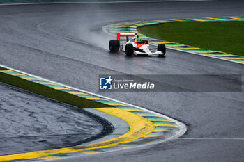 03/11/2024 - Lewis Hamilton driving the McLaren MP4/5B of Ayrton Senna during the Formula 1 Grande Premio de Sao Paulo 2024, 21th round of the 2024 Formula One World Championship from November 1 to 3, 2024 on the Interlagos Circuit, in Sao Paulo, Brazil - F1 - SAO PAULO GRAND PRIX 2024 - FORMULA 1 - MOTORI