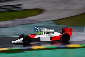 03/11/2024 - Lewis Hamilton driving the McLaren MP4/5B of Ayrton Senna during the Formula 1 Grande Premio de Sao Paulo 2024, 21th round of the 2024 Formula One World Championship from November 1 to 3, 2024 on the Interlagos Circuit, in Sao Paulo, Brazil - F1 - SAO PAULO GRAND PRIX 2024 - FORMULA 1 - MOTORI