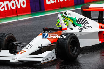 03/11/2024 - HAMILTON Lewis (gbr), driving the 1990 McLaren MP4/5B of Ayrton Senna, action during the Formula 1 Grande Premio de Sao Paulo 2024, 21th round of the 2024 Formula One World Championship from November 1 to 3, 2024 on the Interlagos Circuit, in Sao Paulo, Brazil - F1 - SAO PAULO GRAND PRIX 2024 - FORMULA 1 - MOTORI