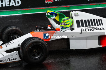 03/11/2024 - HAMILTON Lewis (gbr), driving the 1990 McLaren MP4/5B of Ayrton Senna, action during the Formula 1 Grande Premio de Sao Paulo 2024, 21th round of the 2024 Formula One World Championship from November 1 to 3, 2024 on the Interlagos Circuit, in Sao Paulo, Brazil - F1 - SAO PAULO GRAND PRIX 2024 - FORMULA 1 - MOTORI