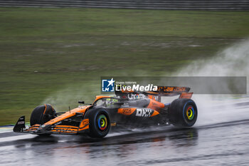 03/11/2024 - 04 NORRIS Lando (gbr), McLaren F1 Team MCL38, action during the Formula 1 Grande Premio de Sao Paulo 2024, 21th round of the 2024 Formula One World Championship from November 1 to 3, 2024 on the Interlagos Circuit, in Sao Paulo, Brazil - F1 - SAO PAULO GRAND PRIX 2024 - FORMULA 1 - MOTORI