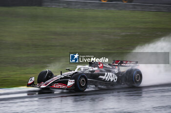 03/11/2024 - 27 HULKENBERG Nico (ger), Haas F1 Team VF-24 Ferrari, action during the Formula 1 Grande Premio de Sao Paulo 2024, 21th round of the 2024 Formula One World Championship from November 1 to 3, 2024 on the Interlagos Circuit, in Sao Paulo, Brazil - F1 - SAO PAULO GRAND PRIX 2024 - FORMULA 1 - MOTORI