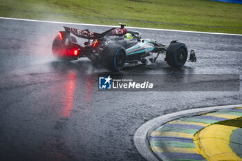 03/11/2024 - 44 HAMILTON Lewis (gbr), Mercedes AMG F1 Team W15, action during the Formula 1 Grande Premio de Sao Paulo 2024, 21th round of the 2024 Formula One World Championship from November 1 to 3, 2024 on the Interlagos Circuit, in Sao Paulo, Brazil - F1 - SAO PAULO GRAND PRIX 2024 - FORMULA 1 - MOTORI