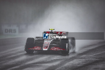 03/11/2024 - 27 HULKENBERG Nico (ger), Haas F1 Team VF-24 Ferrari, action during the Formula 1 Grande Premio de Sao Paulo 2024, 21th round of the 2024 Formula One World Championship from November 1 to 3, 2024 on the Interlagos Circuit, in Sao Paulo, Brazil - F1 - SAO PAULO GRAND PRIX 2024 - FORMULA 1 - MOTORI