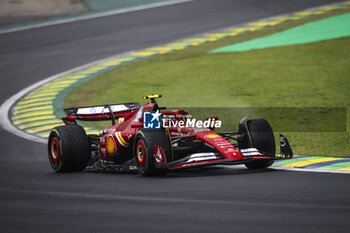 03/11/2024 - 55 SAINZ Carlos (spa), Scuderia Ferrari SF-24, action during the Formula 1 Grande Premio de Sao Paulo 2024, 21th round of the 2024 Formula One World Championship from November 1 to 3, 2024 on the Interlagos Circuit, in Sao Paulo, Brazil - F1 - SAO PAULO GRAND PRIX 2024 - FORMULA 1 - MOTORI