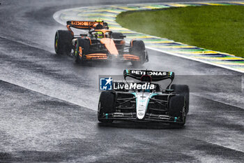 03/11/2024 - 63 RUSSELL George (gbr), Mercedes AMG F1 Team W15, 04 NORRIS Lando (gbr), McLaren F1 Team MCL38, action during the Formula 1 Grande Premio de Sao Paulo 2024, 21th round of the 2024 Formula One World Championship from November 1 to 3, 2024 on the Interlagos Circuit, in Sao Paulo, Brazil - F1 - SAO PAULO GRAND PRIX 2024 - FORMULA 1 - MOTORI